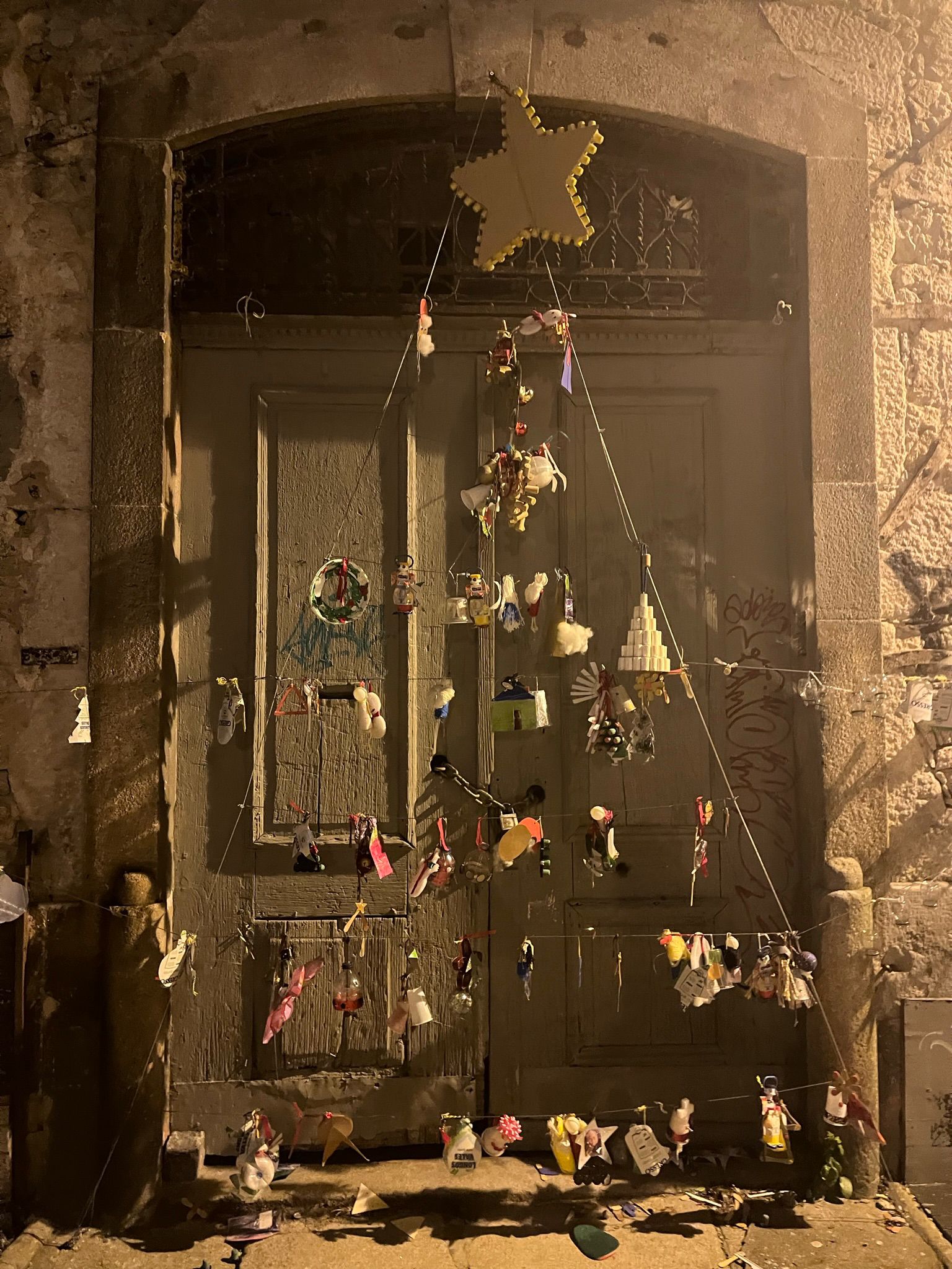 Sărbătorile departe de casă: între singurătate, dor și maturizare